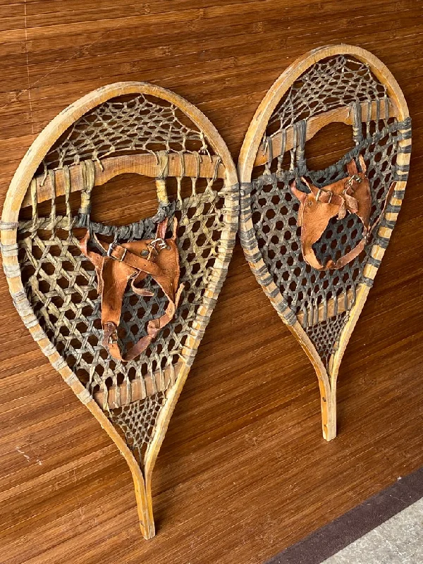 Vintage Snowshoes - Bearpaw shape